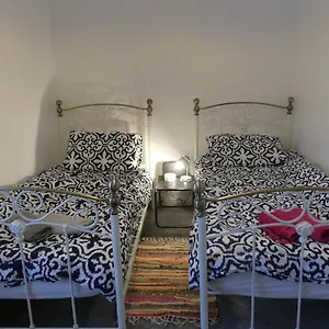 https://rowland-house-central-skipton-dales-gateway.yorkshirehotels.net