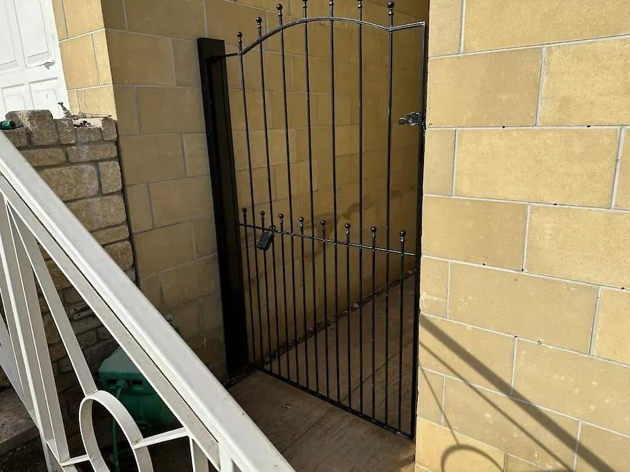 Homestay The Retreat, Luxury Studio Apartment In Bath With Parking